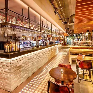 Отель Ibis Canning Town